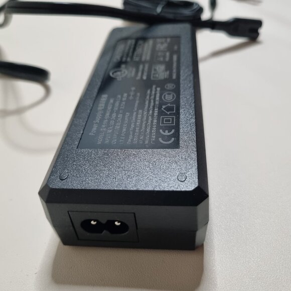 Power Supply Adapter 20V 2.25A 45W Charger - Picture 2 of 5